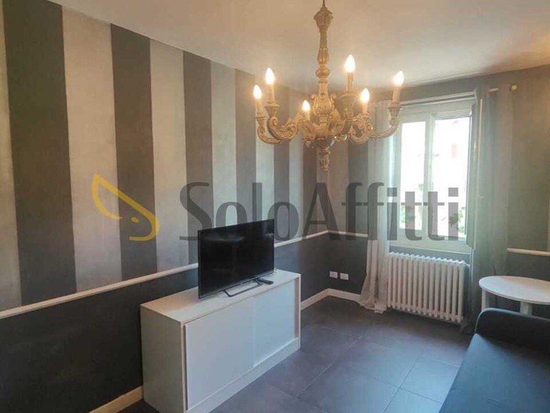 Bilocale in Affitto a Cava Manara, 600€, 55 m², arredato