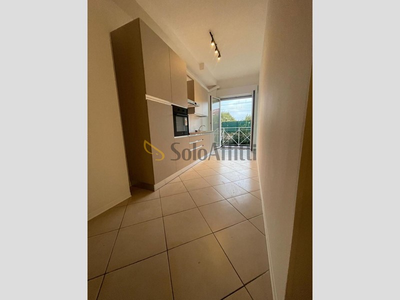 Trilocale in Affitto a San Benedetto del Tronto, 700€, 70 m², arredato