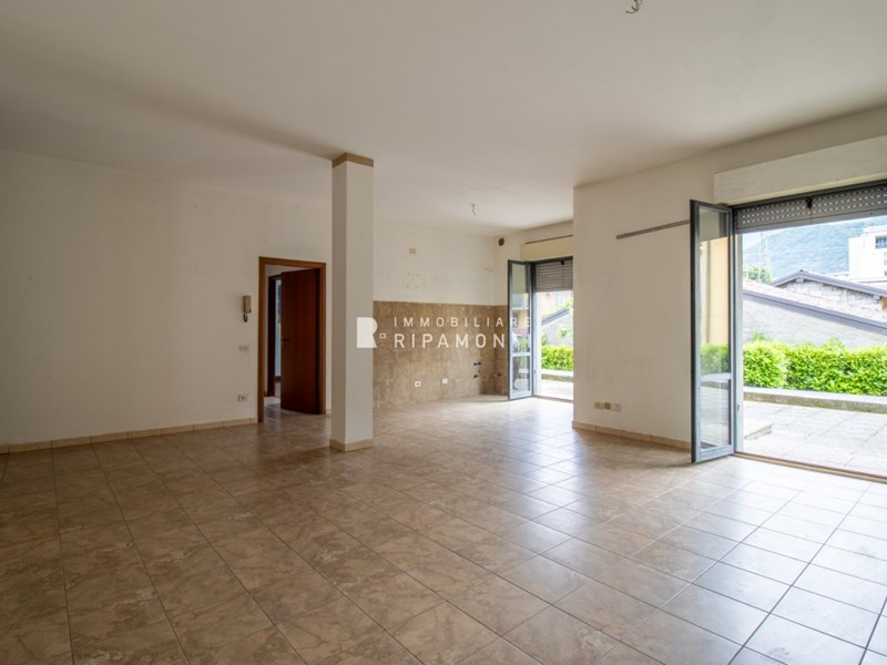 Trilocale in Vendita a Lecco, 170'000€, 110 m²