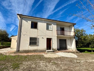 Casa Indipendente in Vendita a Fontanarosa, 65'000&euro;, 150 m²