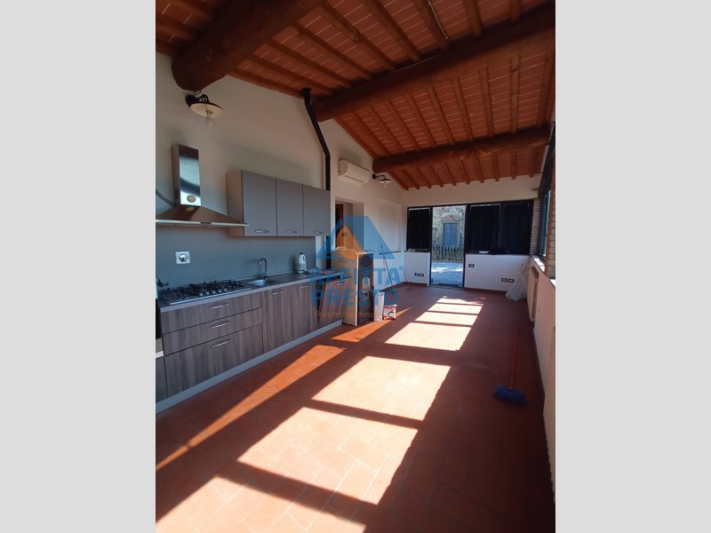 Casa Indipendente in Affitto a Lastra a Signa, 1'000&euro;, 90 m²