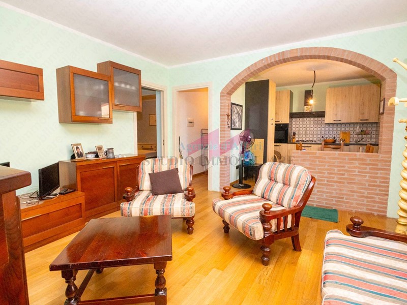 Quadrilocale in Vendita a Ostiglia, 69'000&euro;, 85 m²