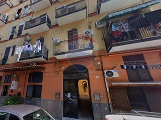 Bilocale in Vendita a Napoli, 149'000€, 64 m²