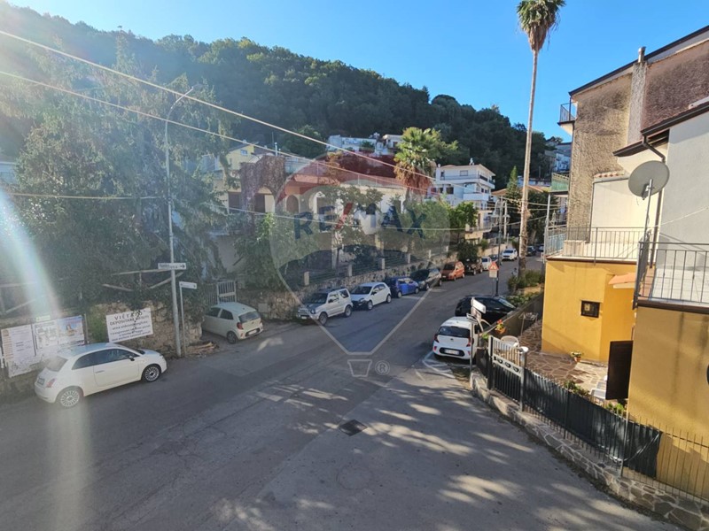 Quadrilocale in Vendita a Centola, 60'000&euro;, 96 m²