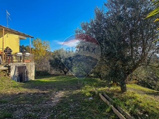 Casa Semi Indipendente in Vendita a Spoltore, 98'000&euro;, 124 m²