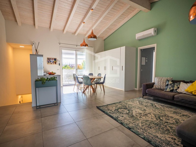 Quadrilocale in Vendita a Peschiera del Garda, 529'000€, 135 m²