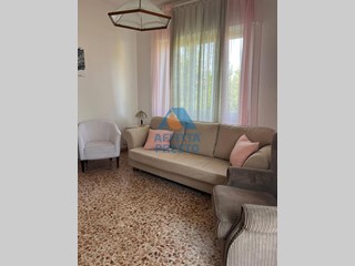 Quadrilocale in Affitto a Forte dei Marmi, 750&euro;, 70 m²