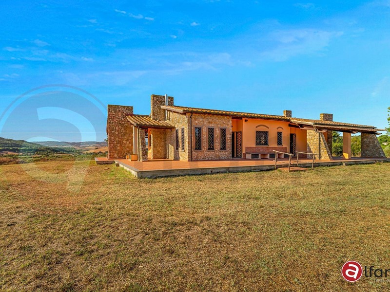 Villa in Vendita a Manciano, 920'000&euro;, 456 m²