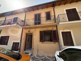 Appartamento in Vendita a Colfelice, 57'000&euro;, 121 m²