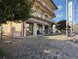 Immobile commerciale in Vendita a Roccasecca, 98'000€, 113 m²