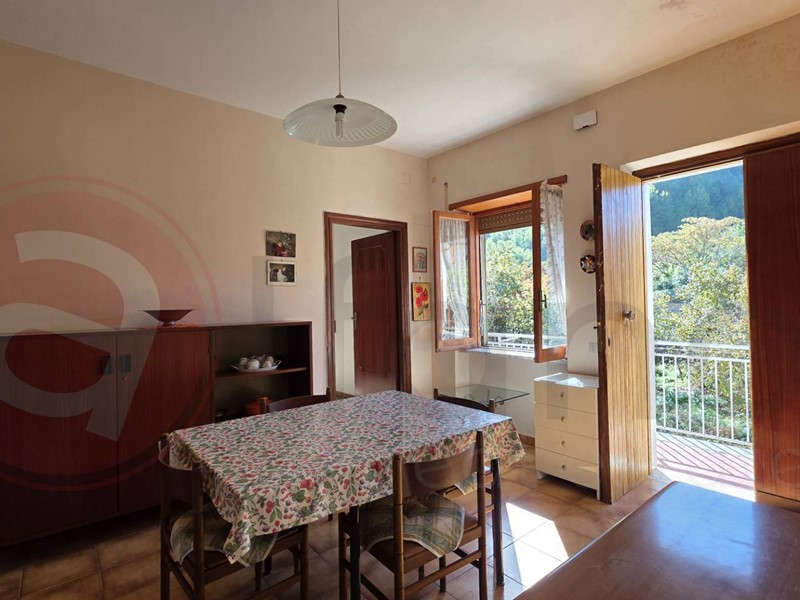 Casa Indipendente in Vendita a Rocca d'Arce, 38'000€, 160 m²
