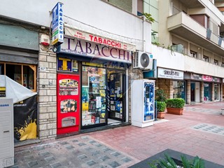 Attività commerciale in Vendita a Palermo, 445'000€, 30 m²
