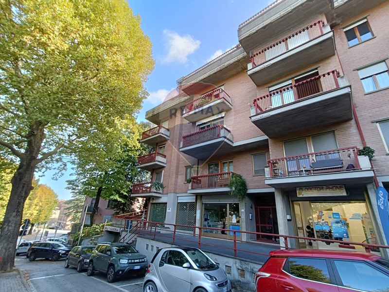 Appartamento in Vendita a Marsciano, 95'000€, 135 m²