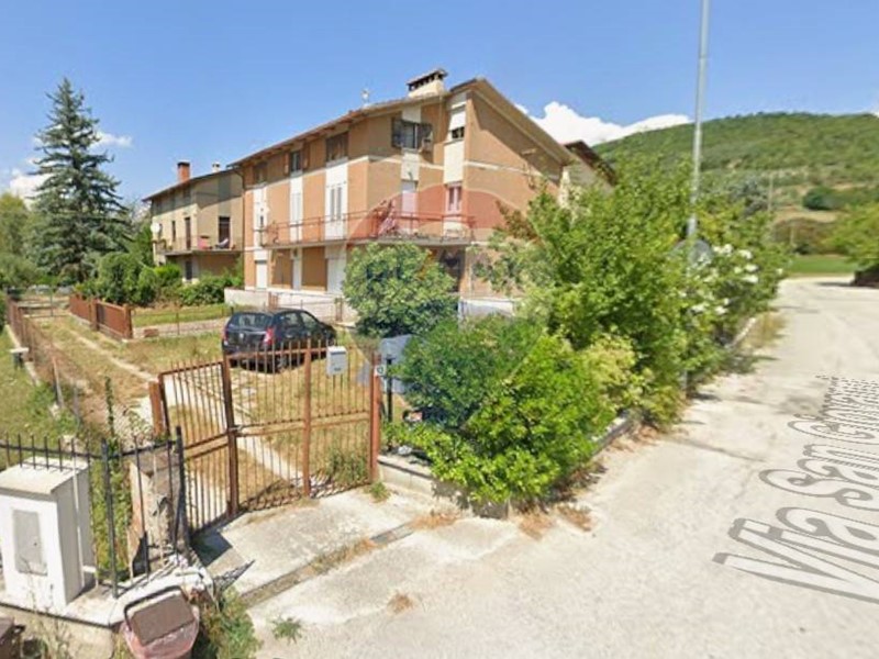 Attico in Vendita a Gualdo Tadino, 20'082&euro;, 102 m²