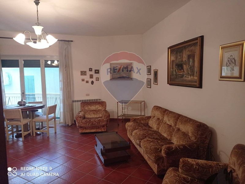 Appartamento in Vendita a Graniti, 75'000&euro;, 106 m²