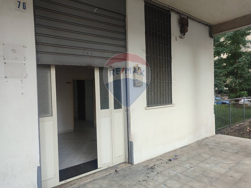Immobile commerciale in Vendita a Catania, 25'000&euro;, 50 m²