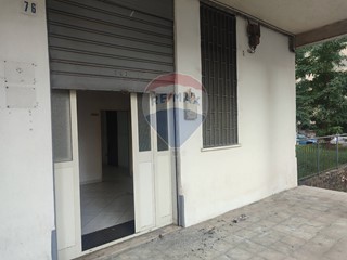 Immobile commerciale in Vendita a Catania, 25'000&euro;, 50 m²