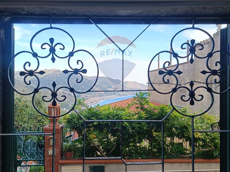 Trilocale in Vendita a Taormina, 198'000€, 43 m²