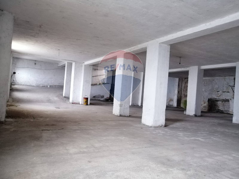 Magazzino in Vendita a Monte Sant'Angelo, 78'000&euro;, 312 m²