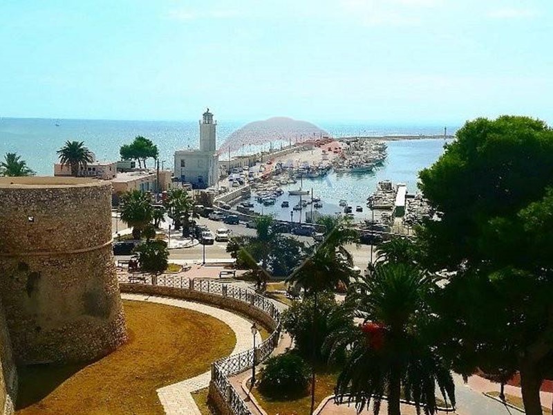 Attività commerciale in Vendita a Manfredonia, 35'000&euro;, 110 m²