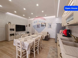 Bilocale in Vendita a Manfredonia, 168'000€, 80 m²