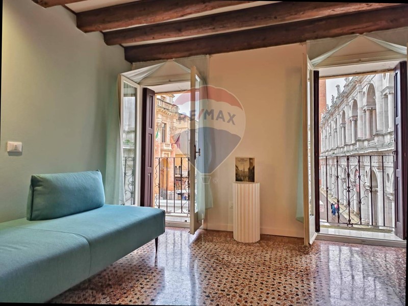 Bilocale in Affitto a Vicenza, 1'400€, 50 m²