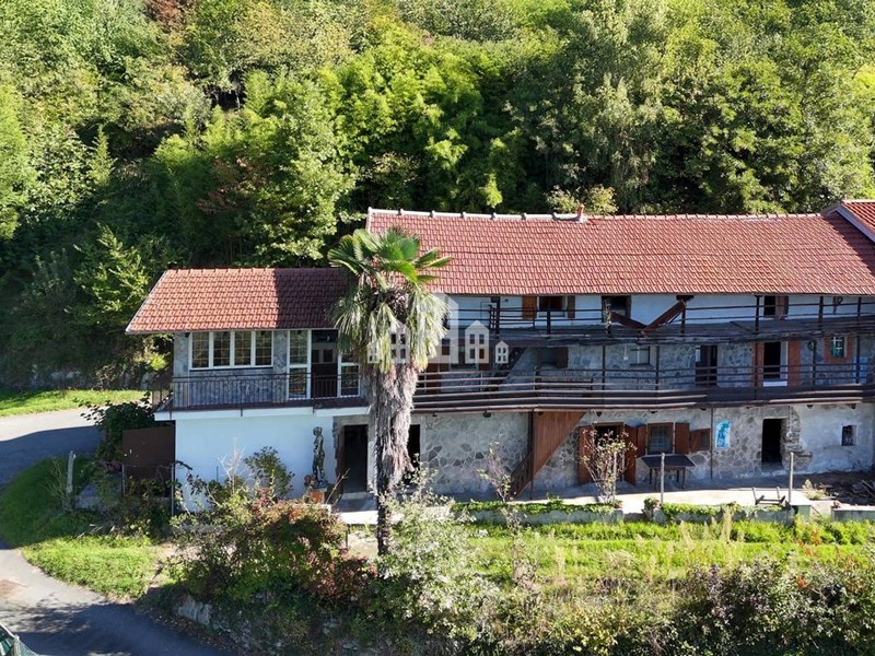 Casa Indipendente in Vendita a Rocca Canavese, 49'000&euro;, 121 m²