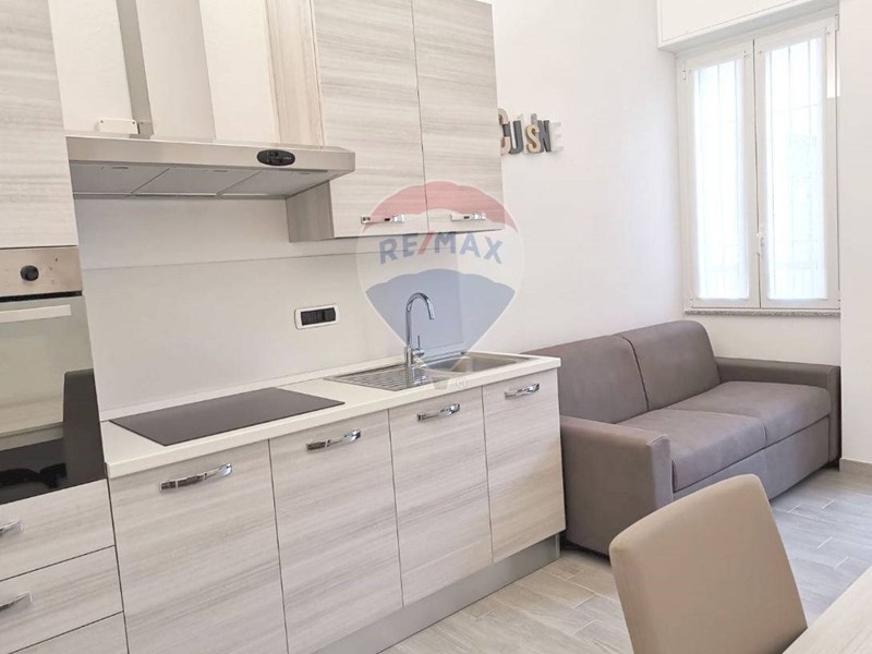 Bilocale in Vendita a Milano, 165'000&euro;, 44 m²