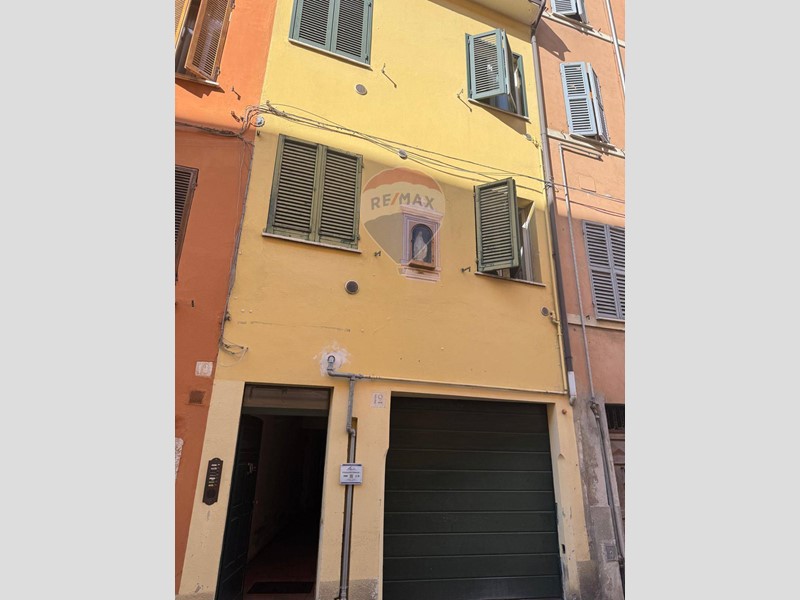 Bilocale in Vendita a Parma, 75'000€, 32 m²