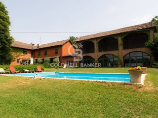 Villa in Vendita a Novi Ligure, 795'000&euro;, 900 m²