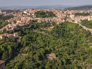 Villa in Vendita a Perugia, 1'290'000€, 750 m²