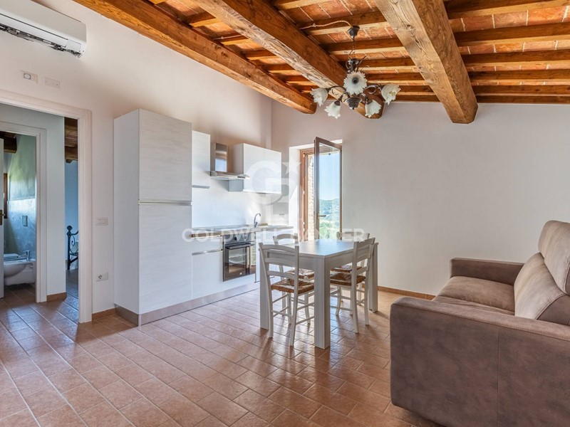 Rustico in Vendita a Collazzone, 245'000€, 180 m²