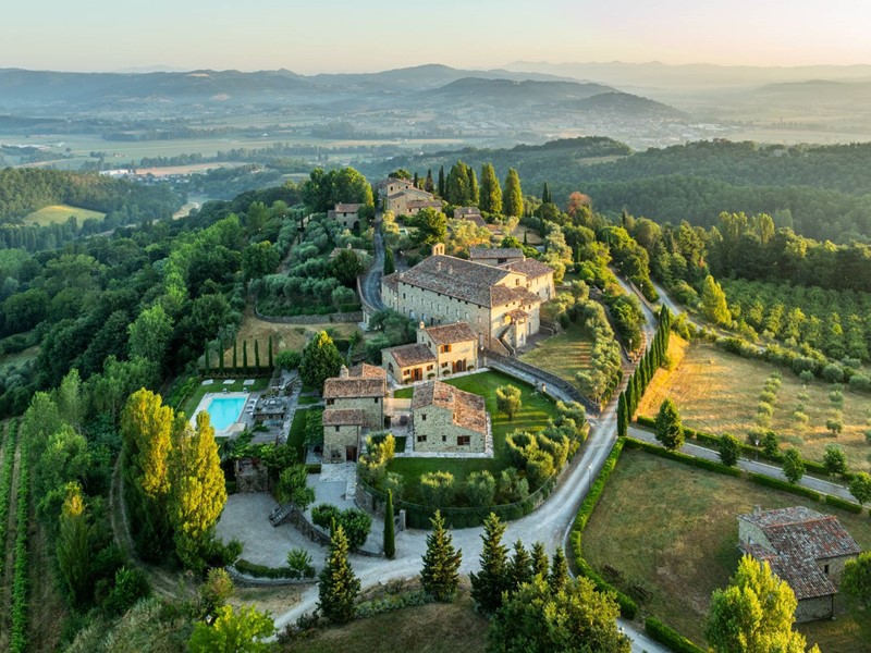 Appartamento in Vendita a Umbertide, 12'500'000&euro;, 4500 m²