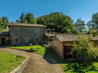Rustico in Vendita a Orvieto, 350'000&euro;, 220 m²