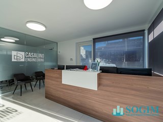 Ufficio in Vendita a Mariano Comense, 460'000&euro;, 192 m²