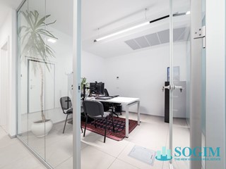 Negozio in Vendita a Mariano Comense, 150'000&euro;, 69 m²