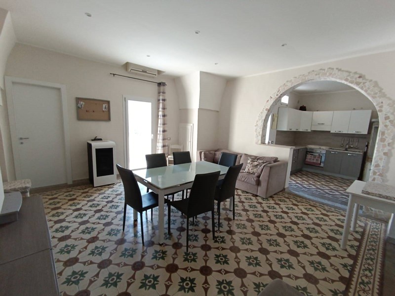Quadrilocale in Vendita a Alezio, 100'000&euro;, 130 m²