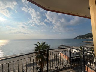 Appartamento in Vendita a Andora, 695'000&euro;, 115 m²