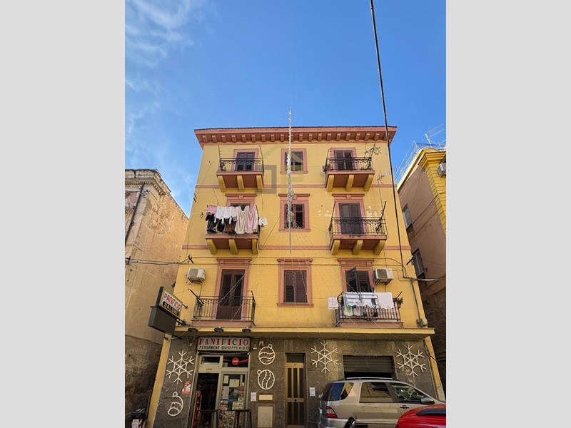 Appartamento in Affitto a Palermo, 900€, 120 m²