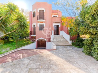Villa in Vendita a Bari, 870'000&euro;, 381 m²