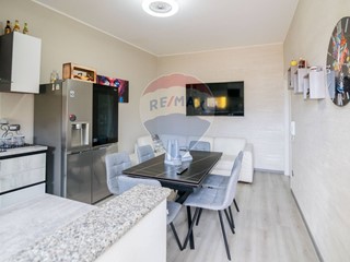 Appartamento in Vendita a Fiumefreddo di Sicilia, 149'000€, 171 m²