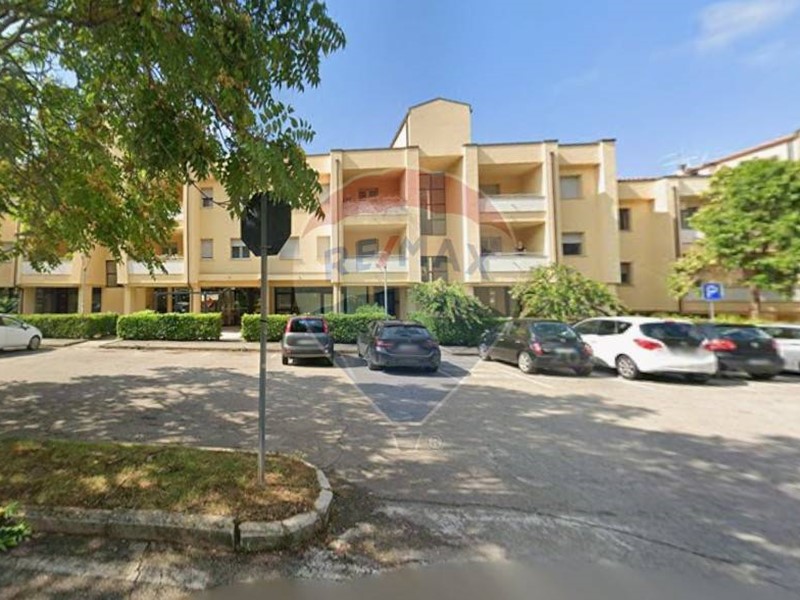 Appartamento in Vendita a Perugia, 115'500€, 111 m²