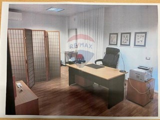 Ufficio in Affitto a Perugia, 300&euro;, 25 m²