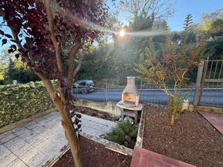 Villa bifamiliare in Vendita a Amelia, 155'000&euro;, 120 m²