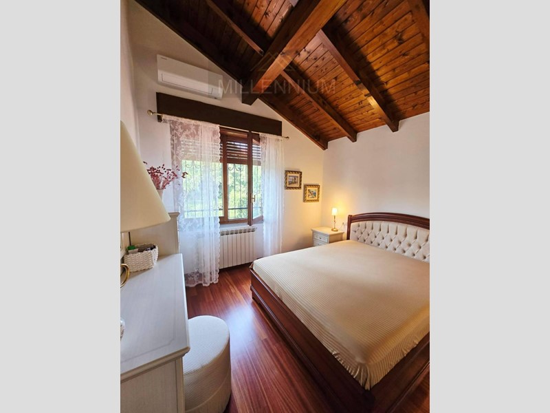 Villa in Vendita a Arona, 980'000&euro;, 296 m², arredato