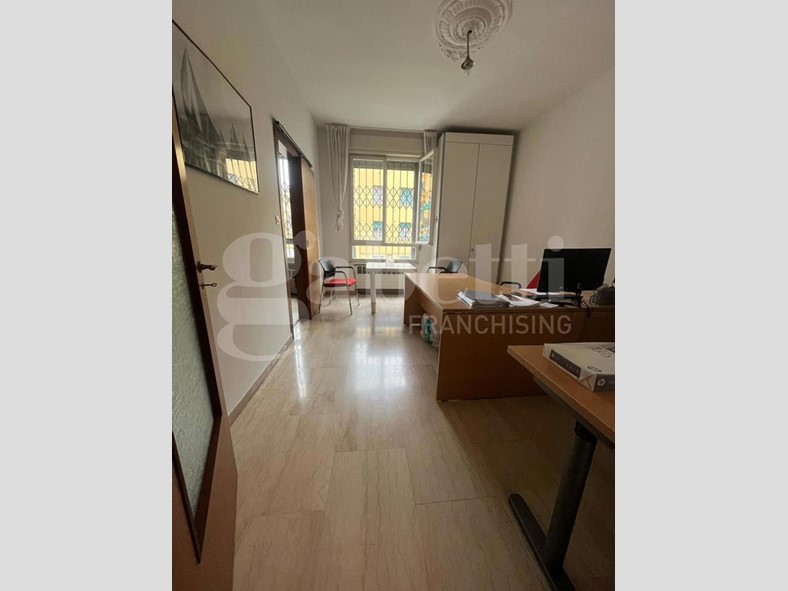 Appartamento in Vendita a Bologna, 285'000€, 111 m²