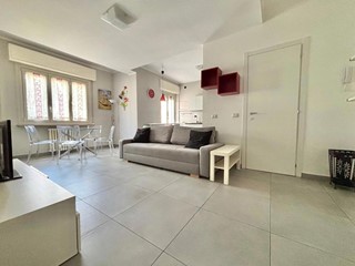 Bilocale in Affitto a Milano, 1'500€, 70 m², arredato