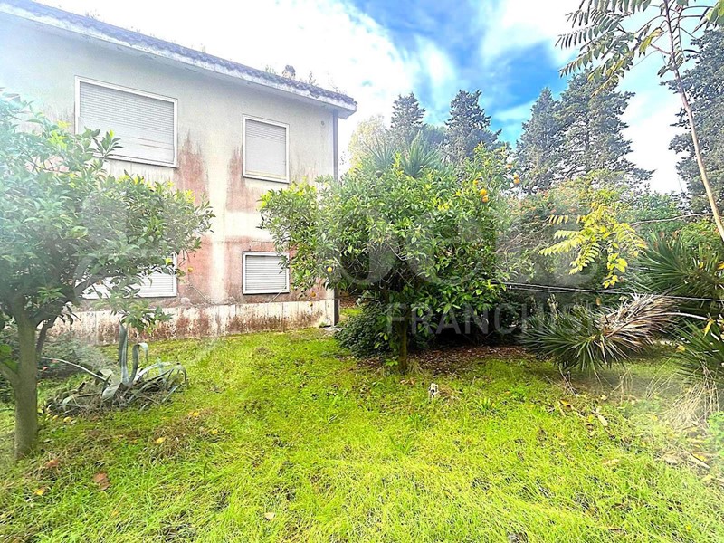 Appartamento in Vendita a Fondi, 310'000&euro;, 160 m²