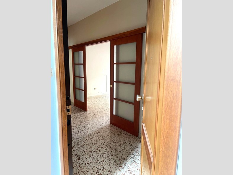 Trilocale in Affitto a Palermo, 700€, 97 m², arredato