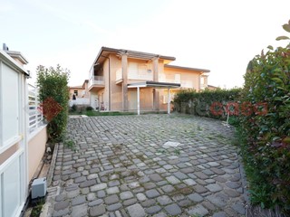 Villetta a schiera in Vendita a Cassino, 295'000&euro;, 130 m²